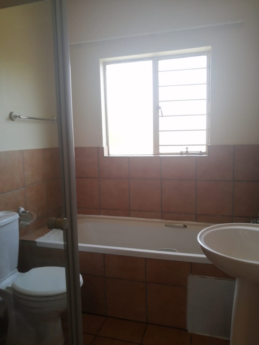 To Let 2 Bedroom Property for Rent in Vaalpark Free State